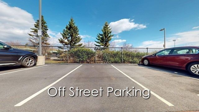 156 Porter St 112, Boston, MA 02128