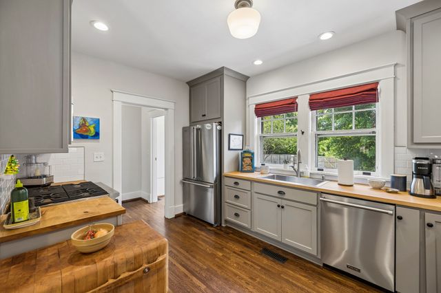 810 Russell St, Nashville, TN 37206