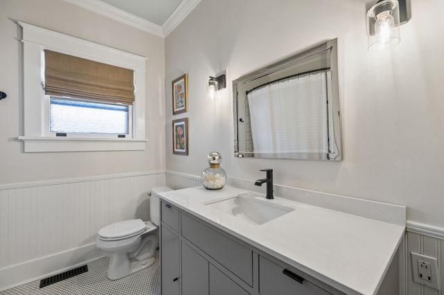 810 Russell St, Nashville, TN 37206