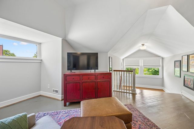 810 Russell St, Nashville, TN 37206