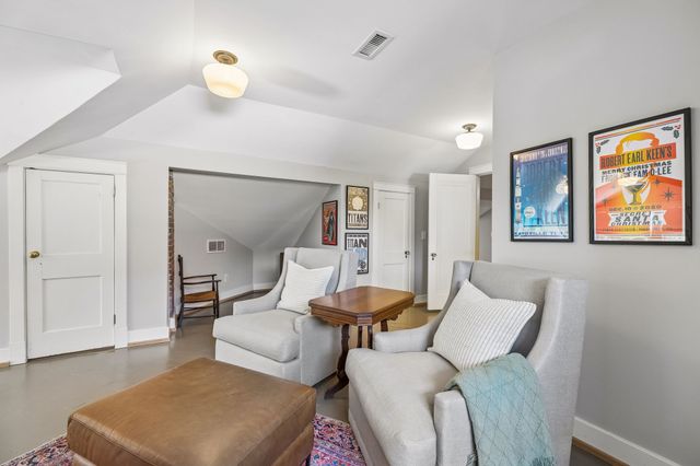 810 Russell St, Nashville, TN 37206