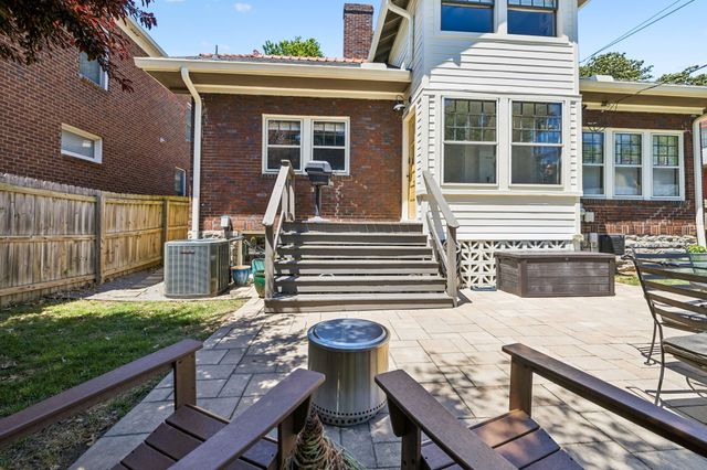 810 Russell St, Nashville, TN 37206