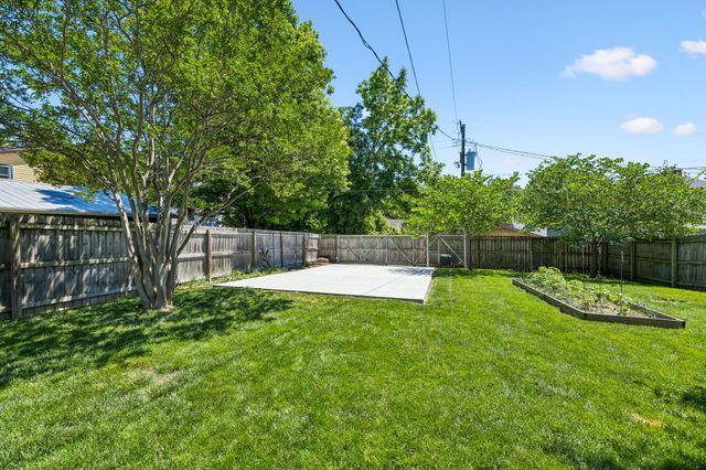 810 Russell St, Nashville, TN 37206