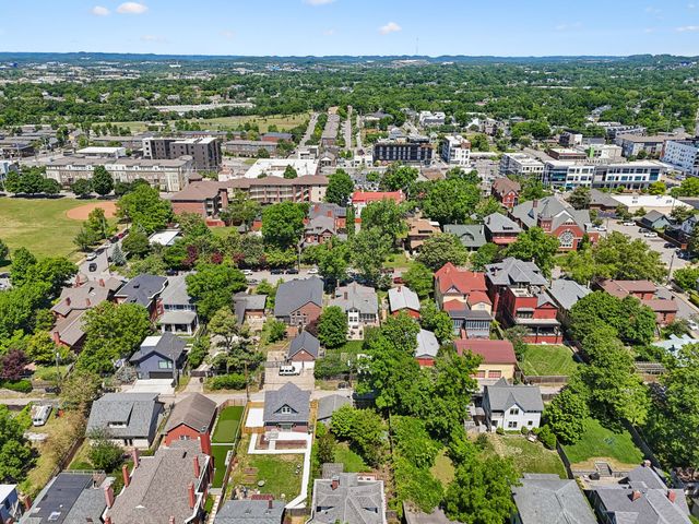 810 Russell St, Nashville, TN 37206