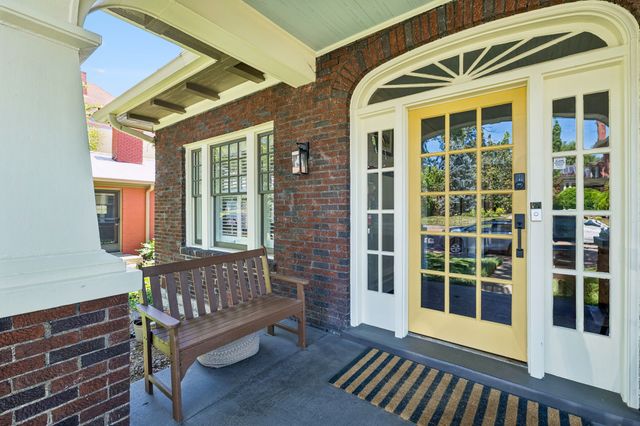 810 Russell St, Nashville, TN 37206