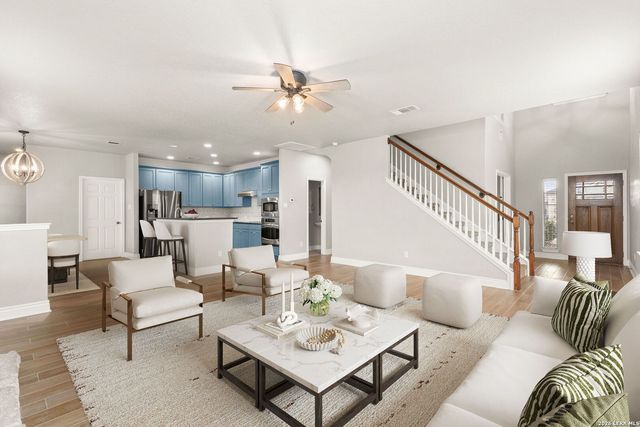 942 San Pedro, New Braunfels, TX 78132