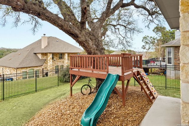 942 San Pedro, New Braunfels, TX 78132