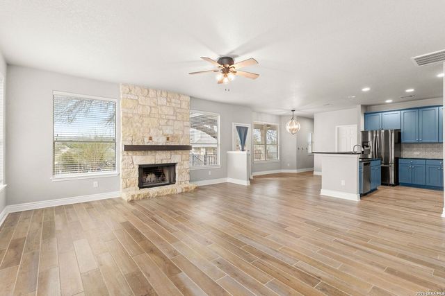 942 San Pedro, New Braunfels, TX 78132