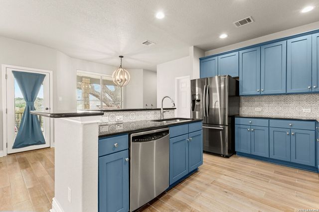 942 San Pedro, New Braunfels, TX 78132