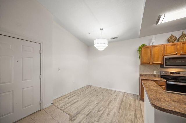 8341 38TH STREET CIRCLE E 303, Sarasota, FL 34243