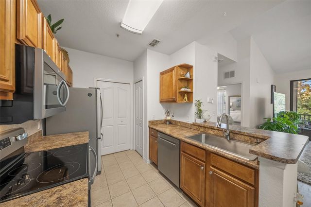 8341 38TH STREET CIRCLE E 303, Sarasota, FL 34243