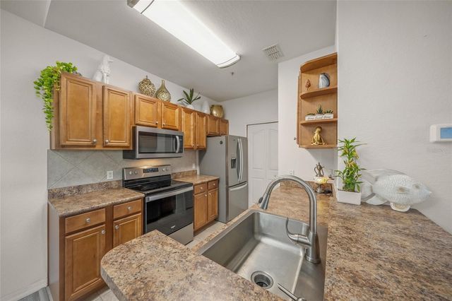 8341 38TH STREET CIRCLE E 303, Sarasota, FL 34243