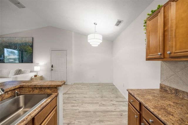 8341 38TH STREET CIRCLE E 303, Sarasota, FL 34243