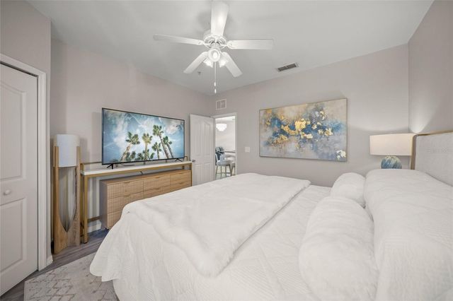 8341 38TH STREET CIRCLE E 303, Sarasota, FL 34243