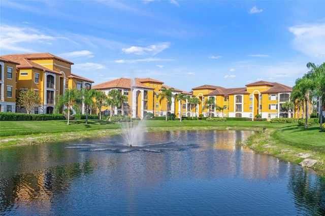 8341 38TH STREET CIRCLE E 303, Sarasota, FL 34243