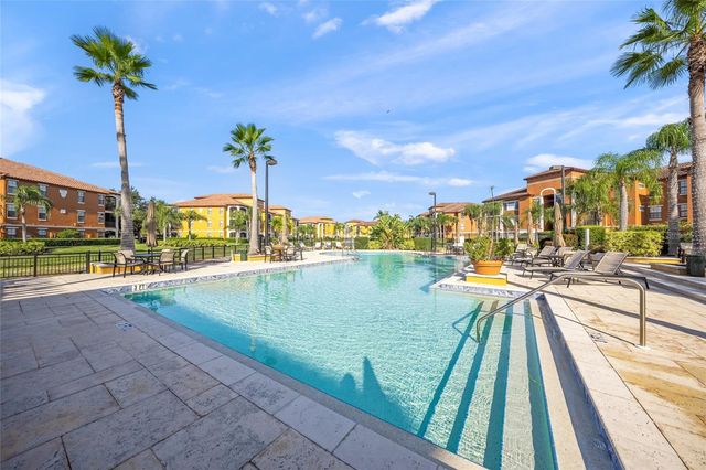 8341 38TH STREET CIRCLE E 303, Sarasota, FL 34243