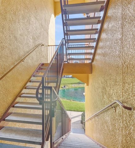 8341 38TH STREET CIRCLE E 303, Sarasota, FL 34243