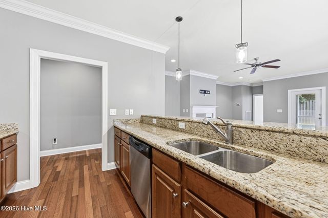 201 Silver Creek Loop, Sneads Ferry, NC 28460