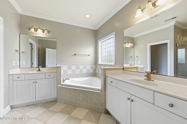 201 Silver Creek Loop, Sneads Ferry, NC 28460