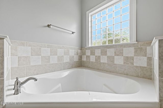 201 Silver Creek Loop, Sneads Ferry, NC 28460