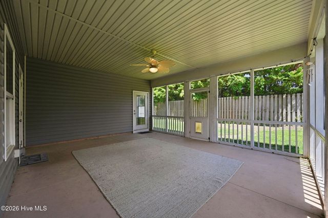 201 Silver Creek Loop, Sneads Ferry, NC 28460