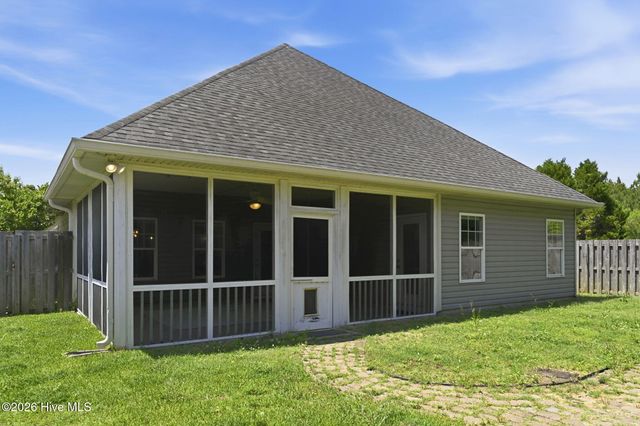 201 Silver Creek Loop, Sneads Ferry, NC 28460