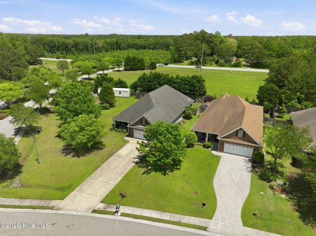 201 Silver Creek Loop, Sneads Ferry, NC 28460