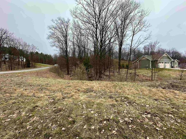 9277 E Summerfield Drive, Elmwood Twp, MI 49684