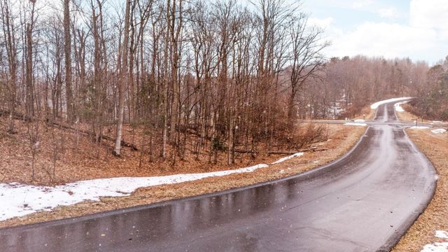 9277 E Summerfield Drive, Elmwood Twp, MI 49684