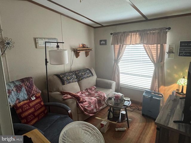 23 SUMTER DR, Martinsburg, WV 25403