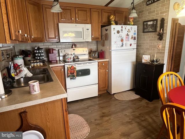 23 SUMTER DR, Martinsburg, WV 25403