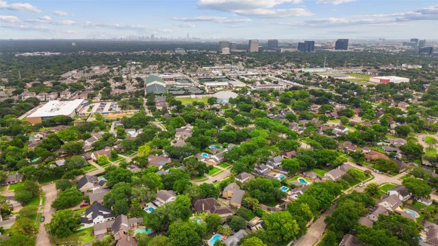 1616 Park Haven Drive, Houston, TX 77077