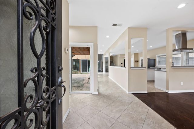 1616 Park Haven Drive, Houston, TX 77077