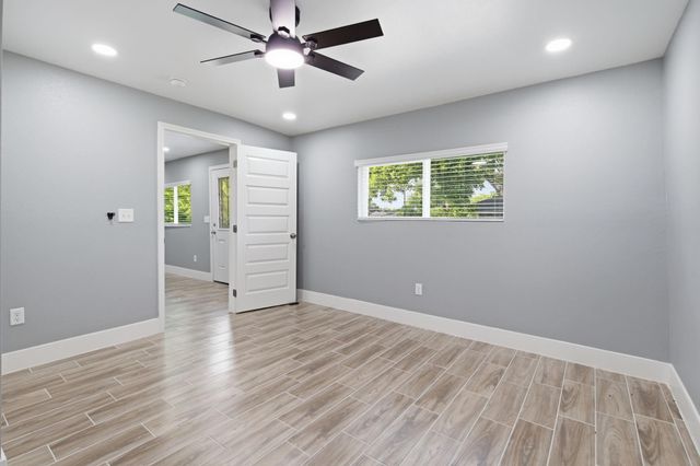 3031 Sunnydale Drive, Houston, TX 77051