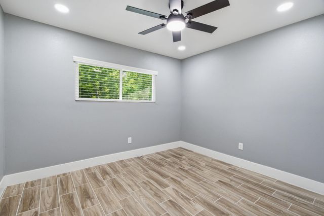 3031 Sunnydale Drive, Houston, TX 77051