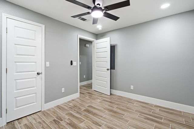 3031 Sunnydale Drive, Houston, TX 77051