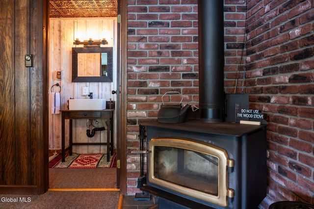 366 Cleverdale Road, Queensbury, NY 12804