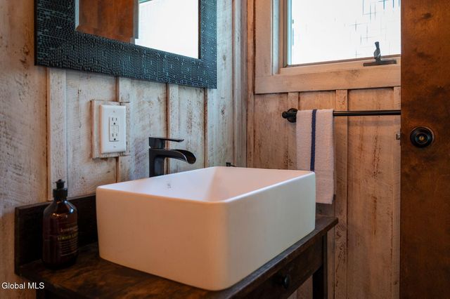 366 Cleverdale Road, Queensbury, NY 12804