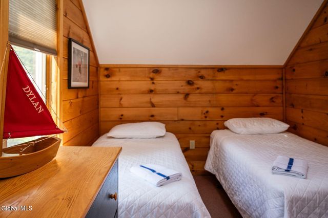 366 Cleverdale Road, Queensbury, NY 12804