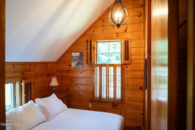 366 Cleverdale Road, Queensbury, NY 12804