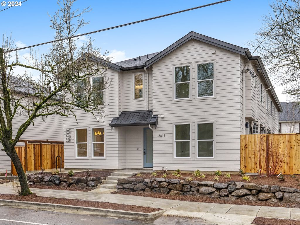 6631 N Fessenden St 6, Portland, OR 97203