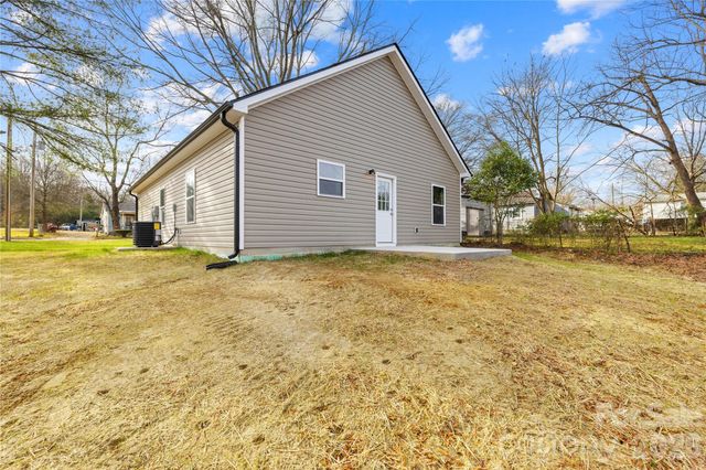 115 S Railroad Avenue, East Spencer, NC 28039