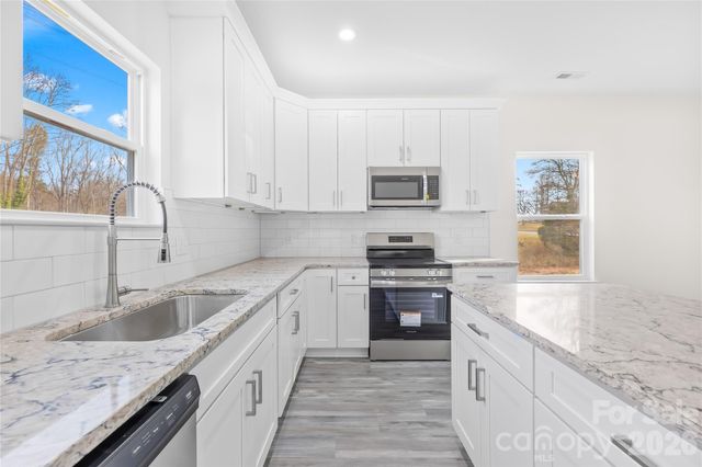 115 S Railroad Avenue, East Spencer, NC 28039