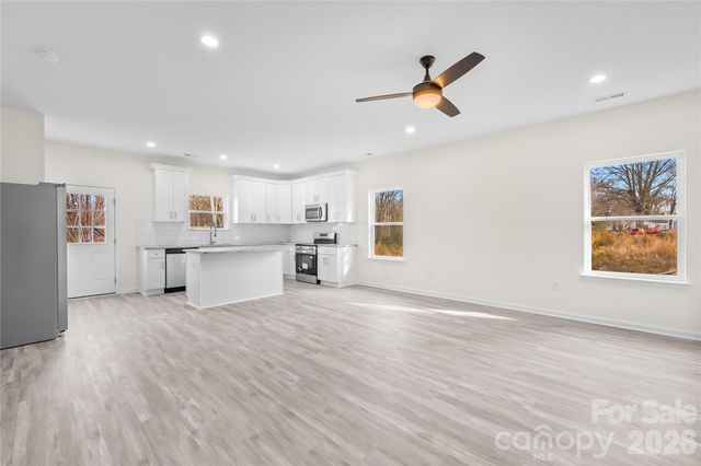 115 S Railroad Avenue, East Spencer, NC 28039