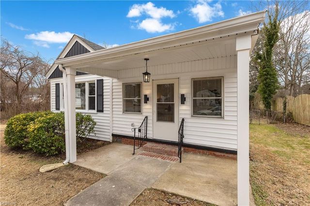 4123 W Greenway CT, Portsmouth, VA 23707