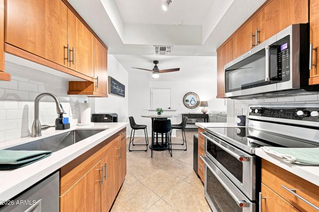 7350 N Via Paseo Del Sur -- M105, Scottsdale, AZ 85258