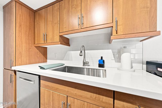 7350 N Via Paseo Del Sur -- M105, Scottsdale, AZ 85258