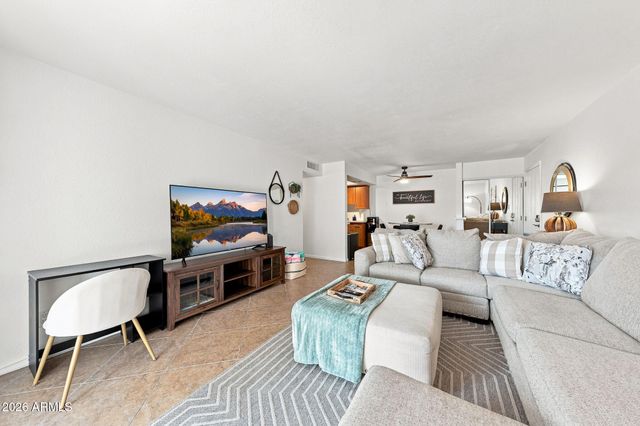 7350 N Via Paseo Del Sur -- M105, Scottsdale, AZ 85258