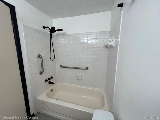 37543 Colonial Drive 124, Westland, MI 48185
