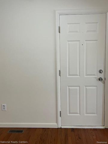 37543 Colonial Drive 124, Westland, MI 48185